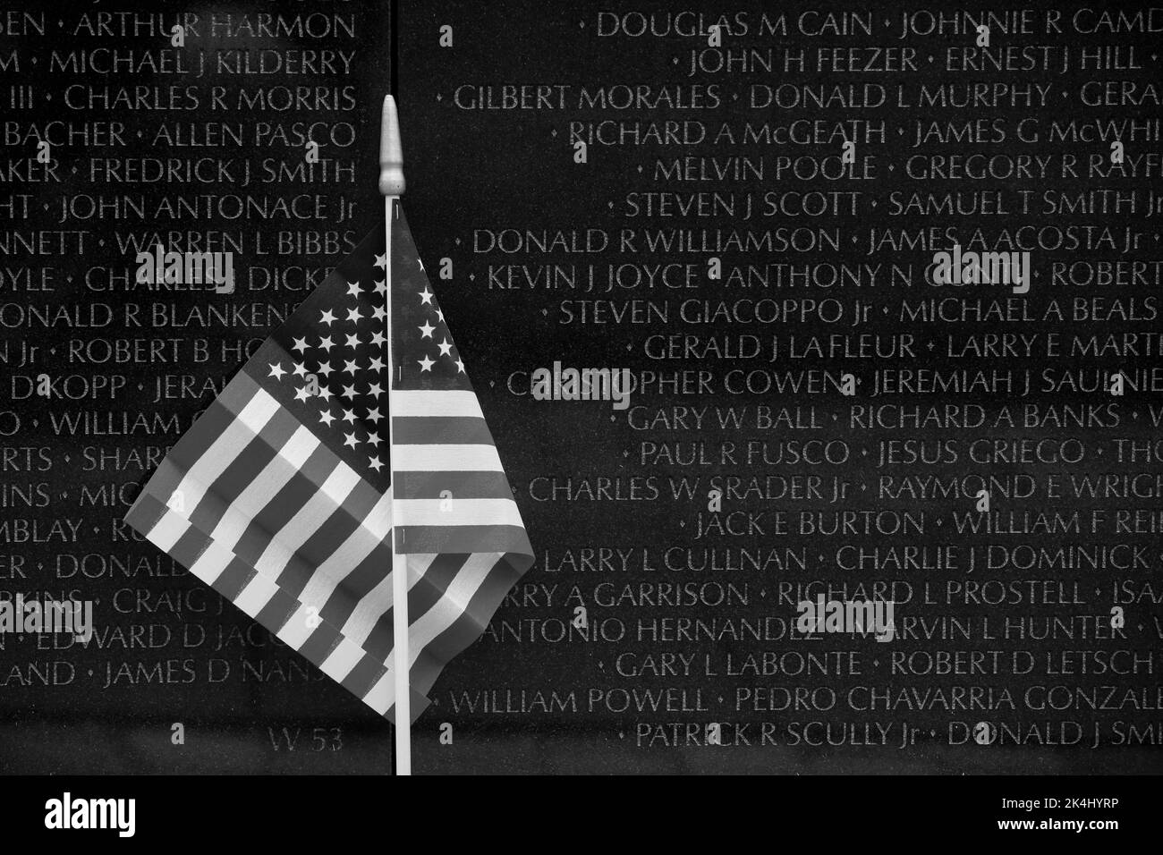 Besucher an der Vietnam Veterans Memorial Wall in Washington, D.C. Stockfoto