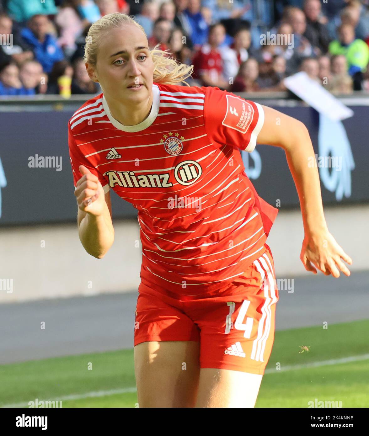 Duisburg, Deutschland. 02. Oktober 2022. Flyeralarm Frauen Bundesliga, Matchday 3, MSV Duisburg - FC Bayern München, Emilie Bragstad (Bayern) Credit: Jürgen Schwarz/Alamy Live News Stockfoto