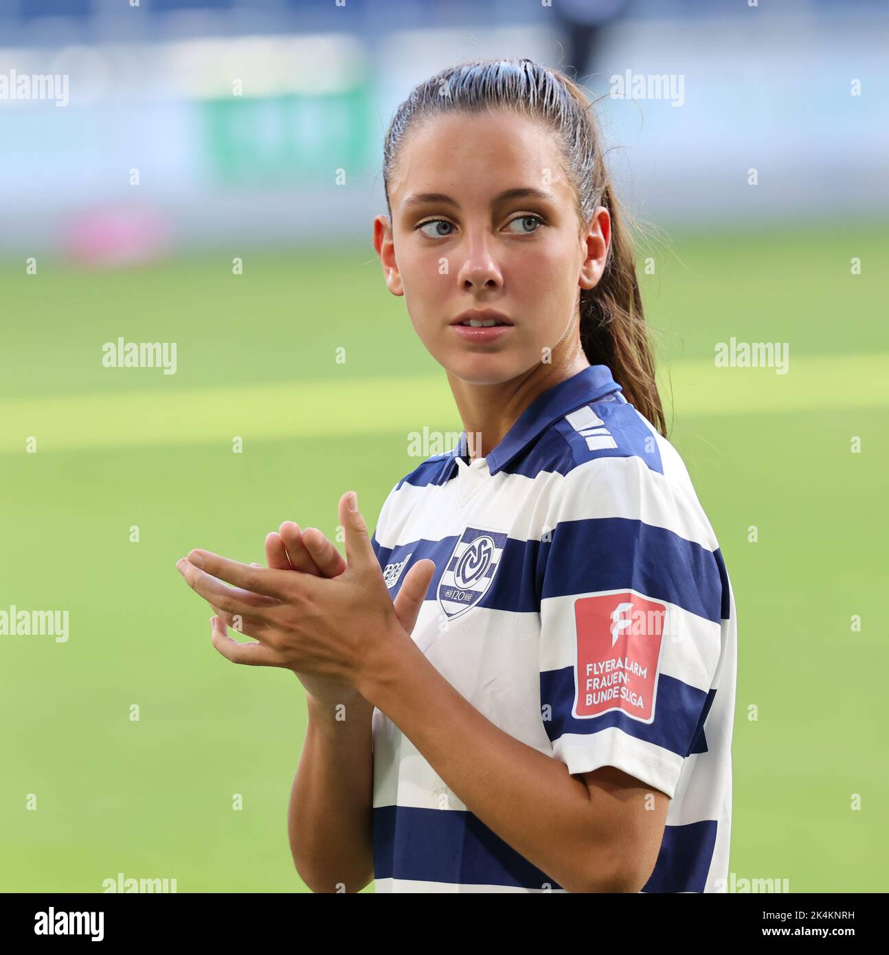 Duisburg, Deutschland. 02. Oktober 2022. Flyeralarm Frauen Bundesliga, Matchday 3, MSV Duisburg - FC Bayern München, Gina Ebels (MSV) Credit: Jürgen Schwarz/Alamy Live News Stockfoto