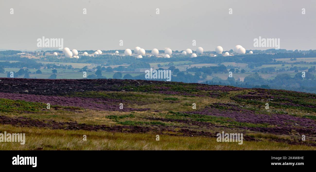 Riesige Kugeln am Horizont Stockfoto
