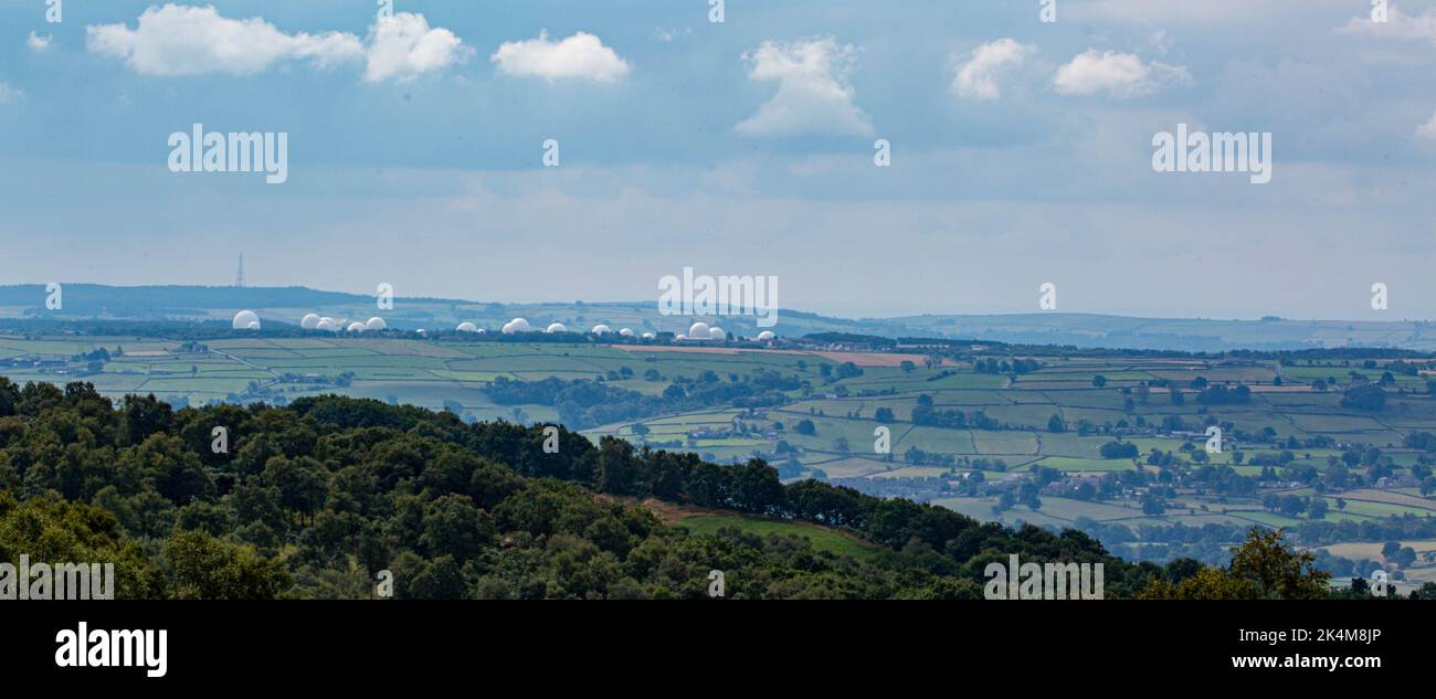 Riesige Kugeln am Horizont Stockfoto