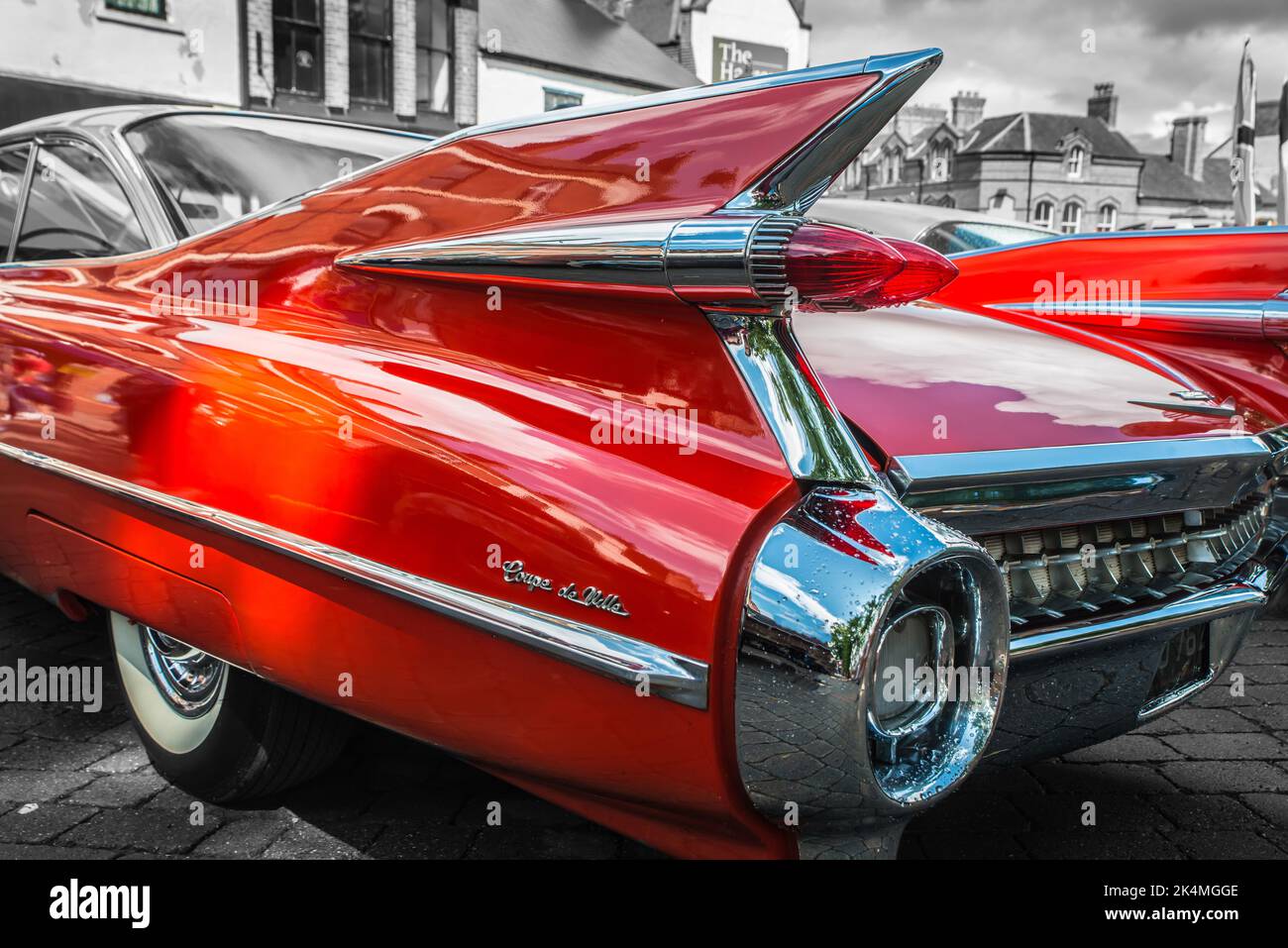 Heckfl gel Und Scheinwerfer Eines Cadillac Coupe De Ville Aus Dem Jahr heckfl-gel-und-scheinwerfer-eines-cadillac-coupe-de-ville-aus-dem-jahr