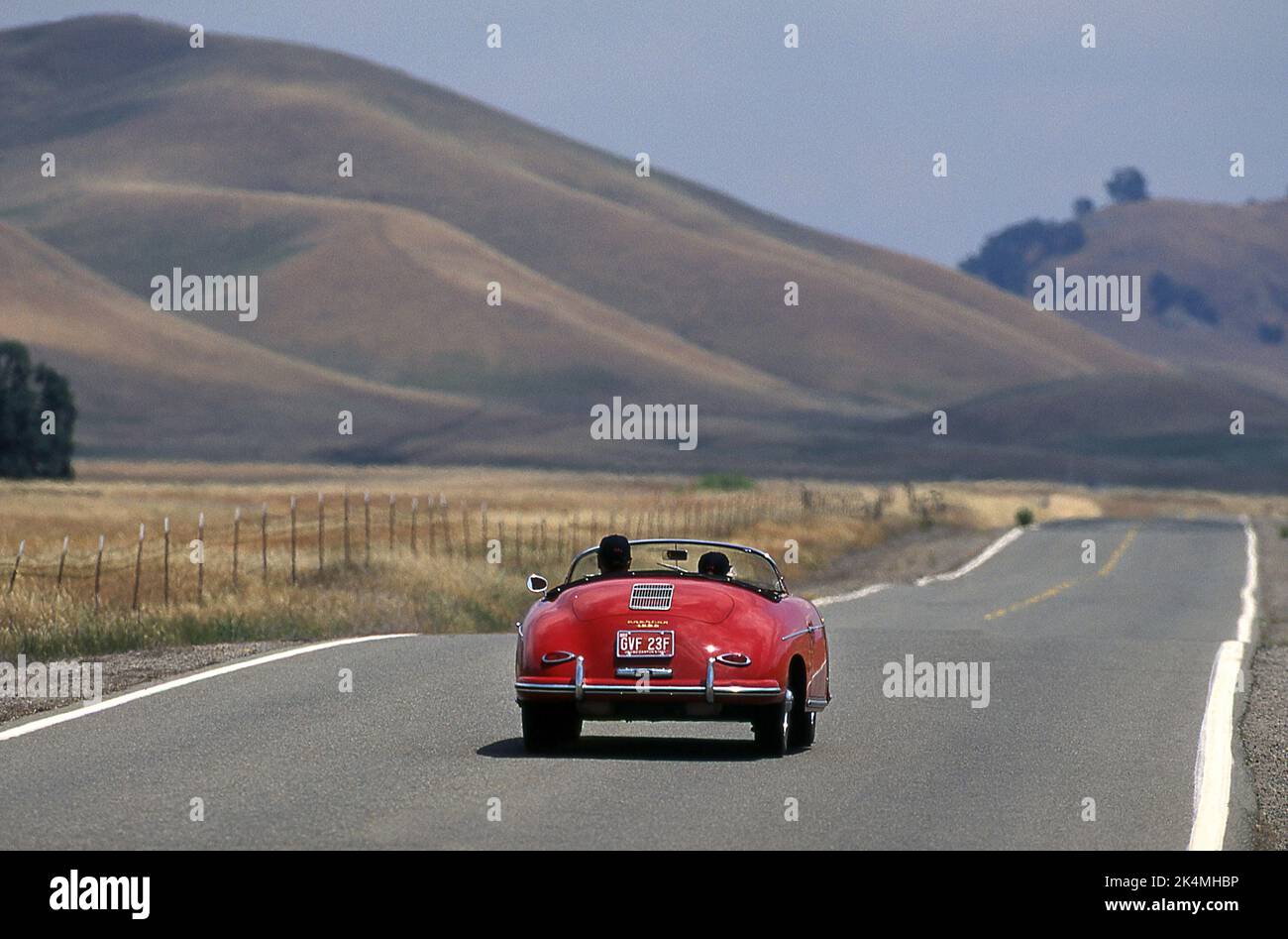 Klassisches Porsche 356 Cabriolet auf einigen Abschiedswegen von Kalifornien USA Stockfoto