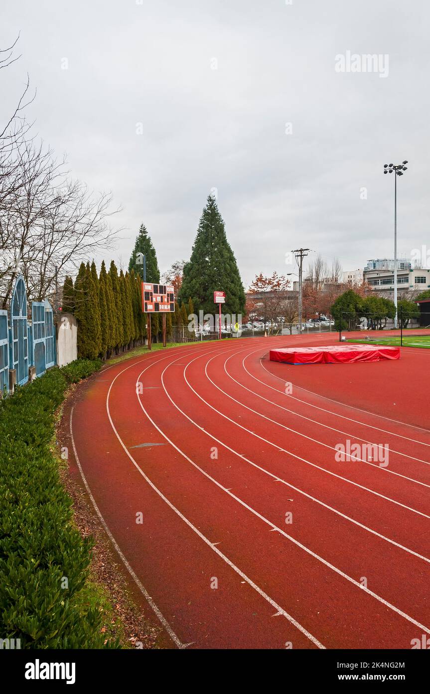 Leichtathletik auf dem Sportplatz der Lincoln High School in Portland, Oregon. Stockfoto