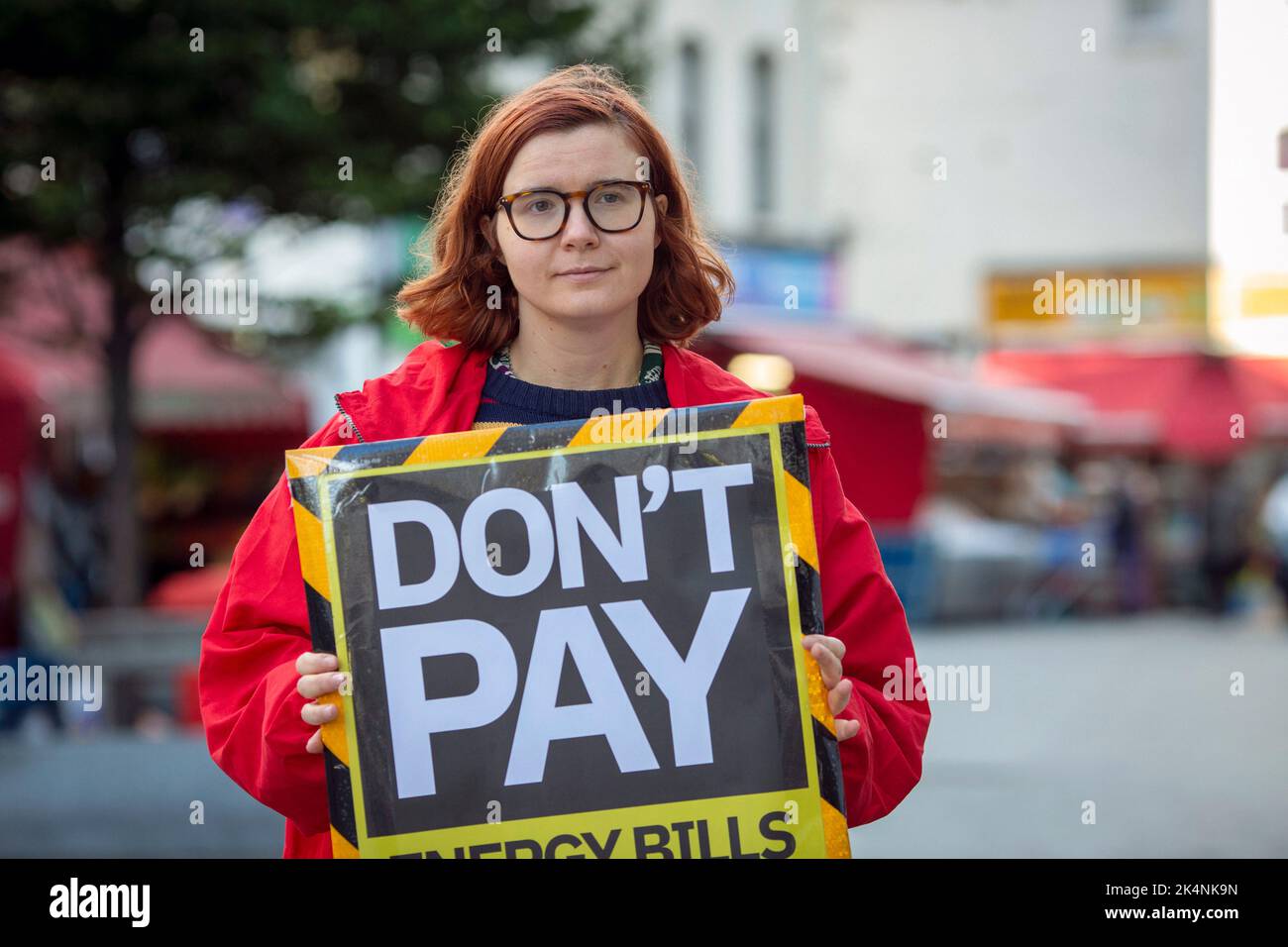 London, Großbritannien. 1. Oktober 2022. Beth Williams vom „Don't Pay“-Campus im Rathaus von Lewisham. Stockfoto