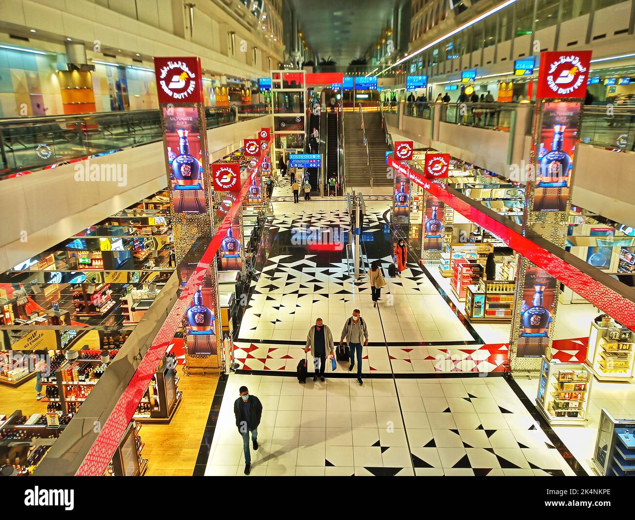 Dubai International Air Port intry free Shops, Dubai Duty free, Duty Free dubai, dubai Airport, dubai Airport Shopping, dubai Shopping Festival Stockfoto