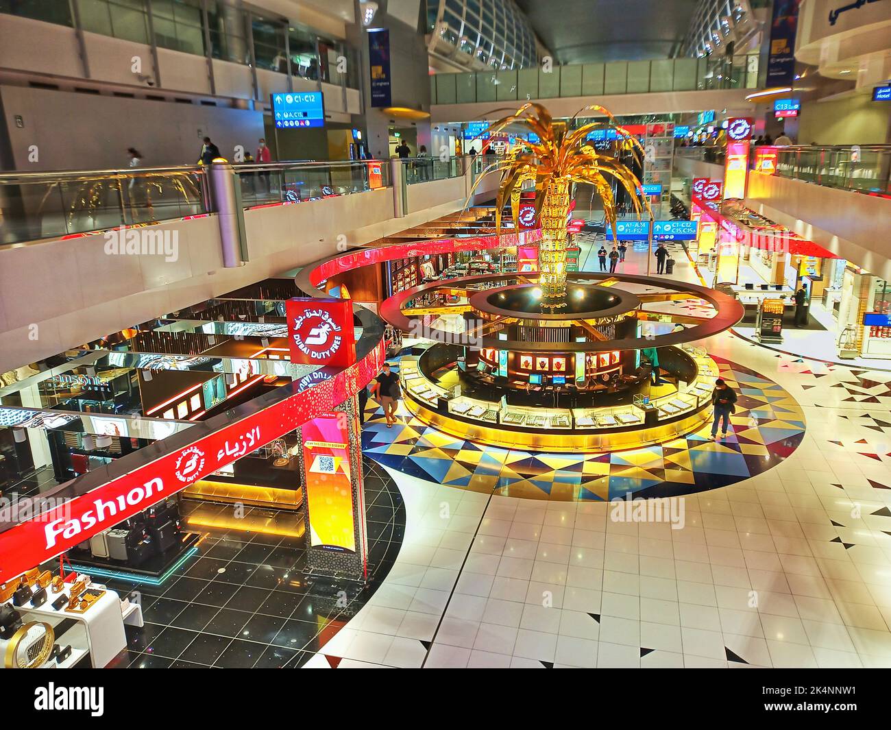 Dubai International Air Port intry free Shops, Dubai Duty free, Duty Free dubai, dubai Airport, dubai Airport Shopping, dubai Shopping Festival Stockfoto