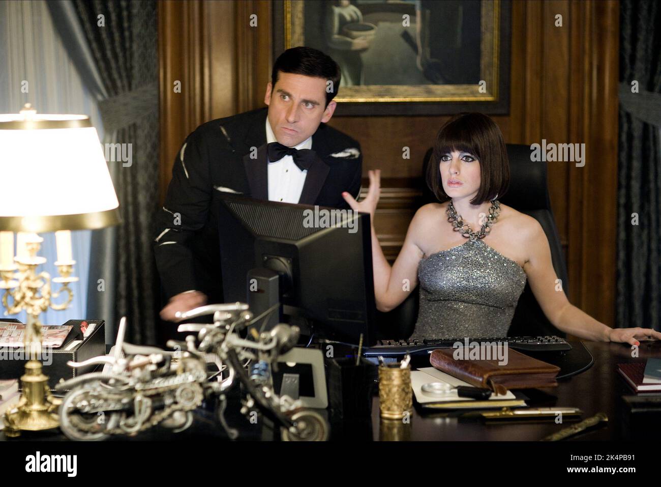 STEVE CARELL, Anne Hathaway, SMART, 2008 Stockfoto