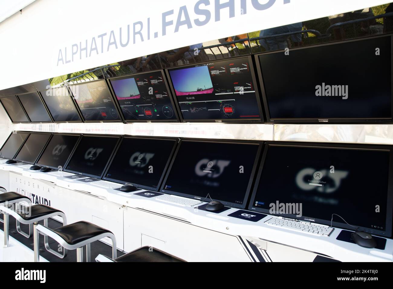 ALPHA TAURI Pit Lane GP FRANKREICH 2022, Le Castellet, FRANKREICH, 21/07/2022 Florent 'MrCrash' B. Stockfoto