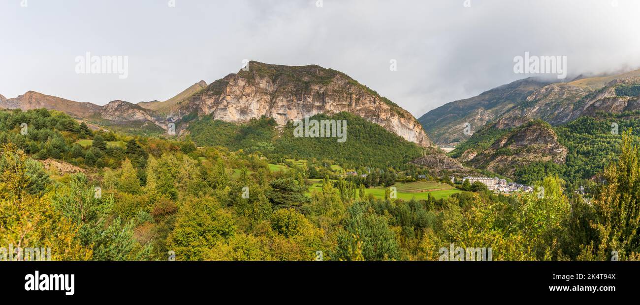 Pyrenäen, in der Nähe von Sallent de Gallego, im Tena-Tal, in der Provinz Aragon, Spanien Stockfoto