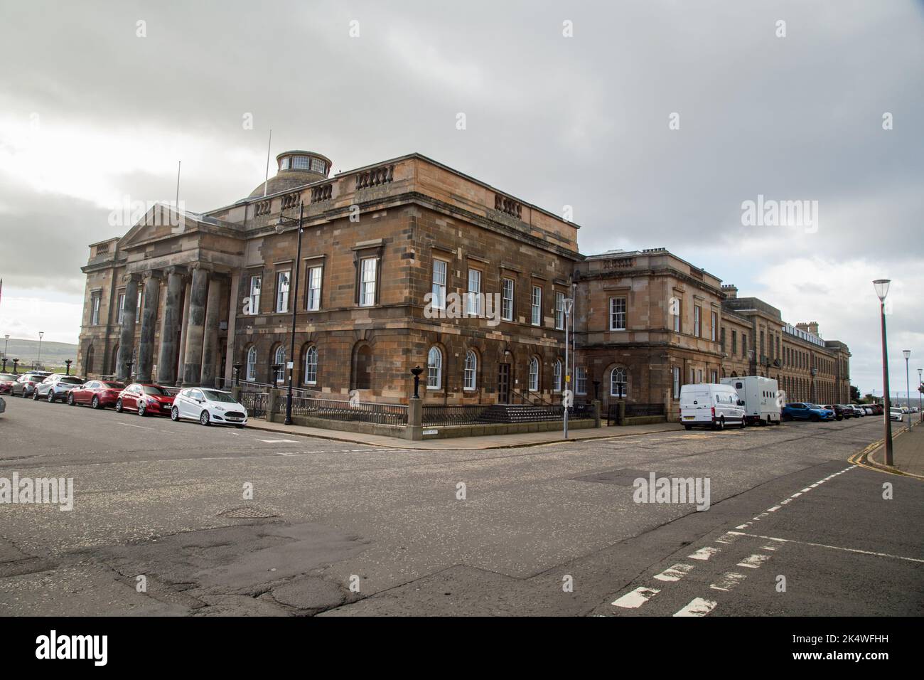 Ayr, Ayrshire, Schottland, September 27. 2022, Blick auf ein öffentliches Gebäude in der Stadt Stockfoto