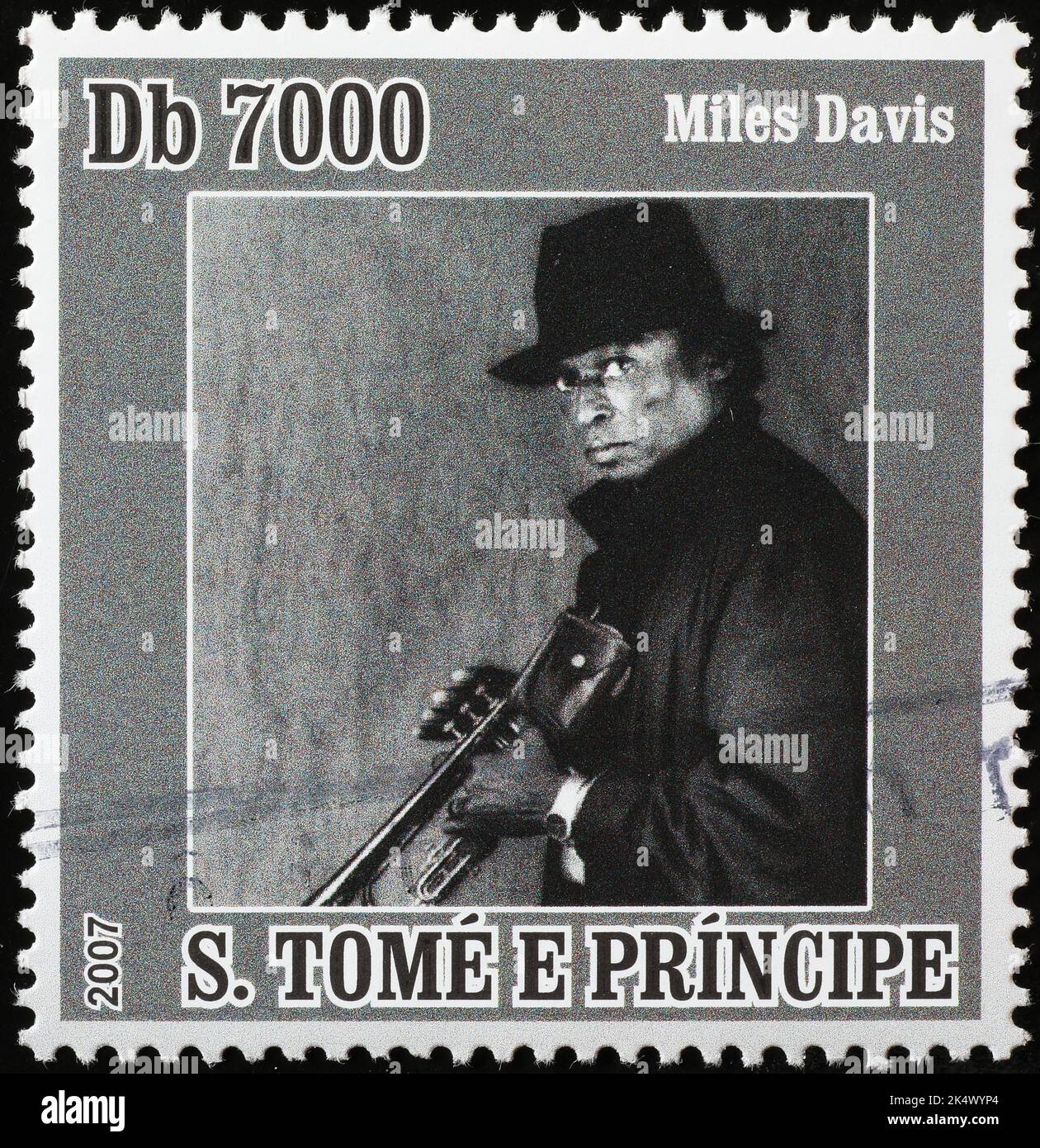Porträt von Miles Davis auf afrikanischer Briefmarke Stockfoto