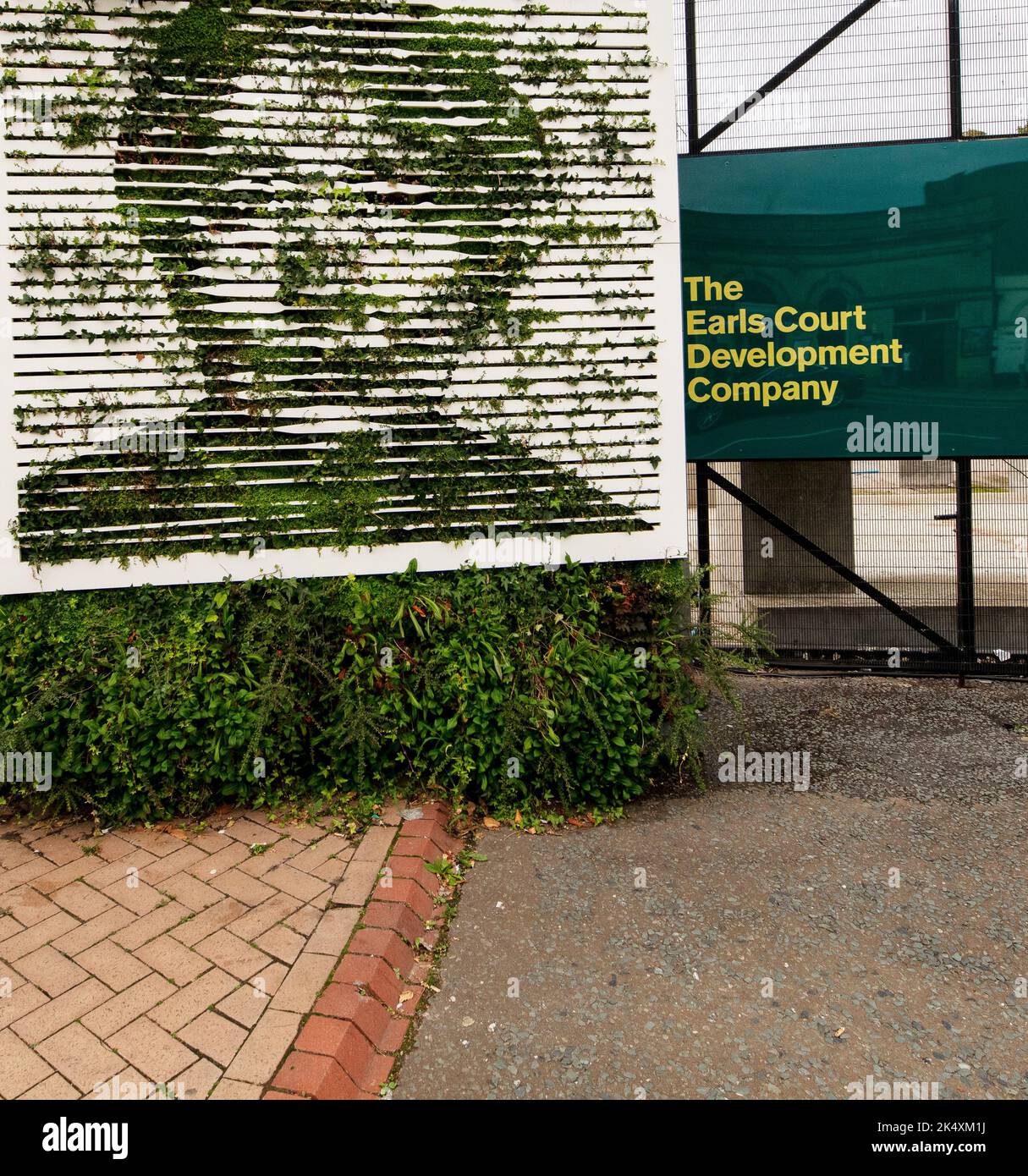 Agatha Christie Plakatwand, die die Earls Court Development Company (ECDS) fördert und den Ort regeneriert, der das Earls Court Exhibition Center war; Stockfoto