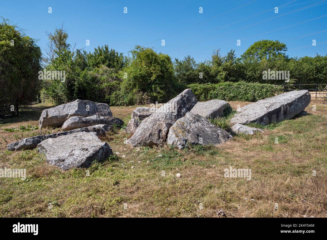Little Kit's Coty (Unzahllose Stones), eine megalithische Grabkammer der „Dolmen“ in der Nähe von Aylesford, Kent, Großbritannien. Stockfoto