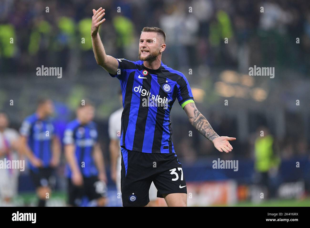 Mailand, Italien. 04. Oktober 2022. Milan Skriniar des FC Internazionale während des UEFA Champions League-Spiel der Gruppe C zwischen dem FC Internazionale und dem FC Barcelona am 4. Oktober 2022 im Stadio San Siro, Mailand, Italien. Kredit: Giuseppe Maffia/Alamy Live Nachrichten Stockfoto