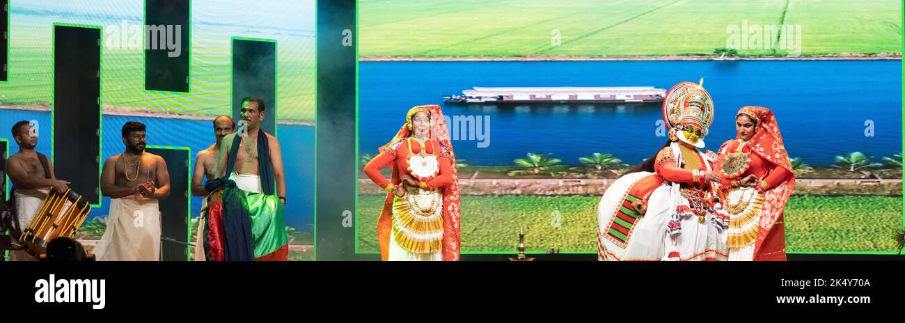 Kathakali ist eine Hauptform des klassischen indischen Tanzes. Es handelt sich um ein „Stück Geschichte“-Genre der Kunst, das sich aber durch das aufwendig bunte Make-up auszeichnet, Stockfoto