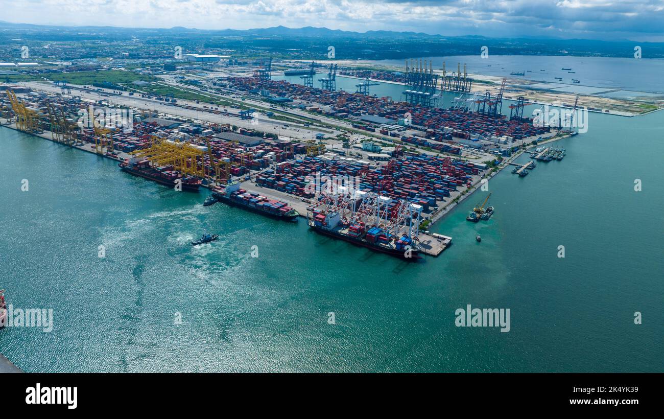 Schiffswerft Cargo Container Seehafen Spedition Logistik und Transport. Benutzerdefinierter Port des internationalen Versanddepots für den Import-Export Stockfoto