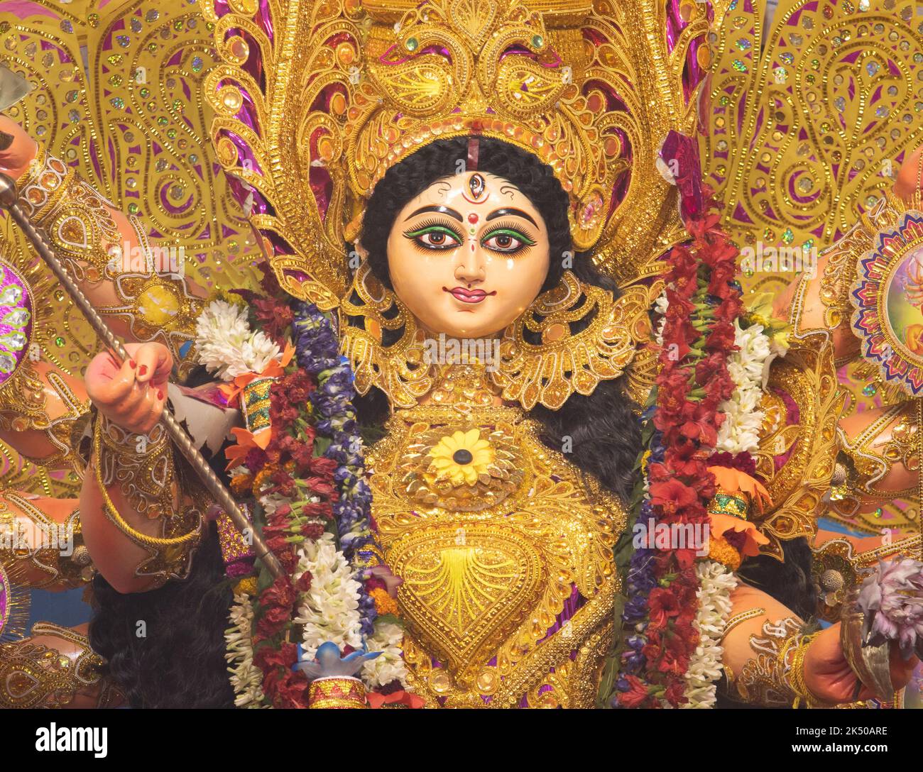 Idol der Durga-Göttin während des durga-Puja-Festivals von Westbengalen, Indien Stockfoto