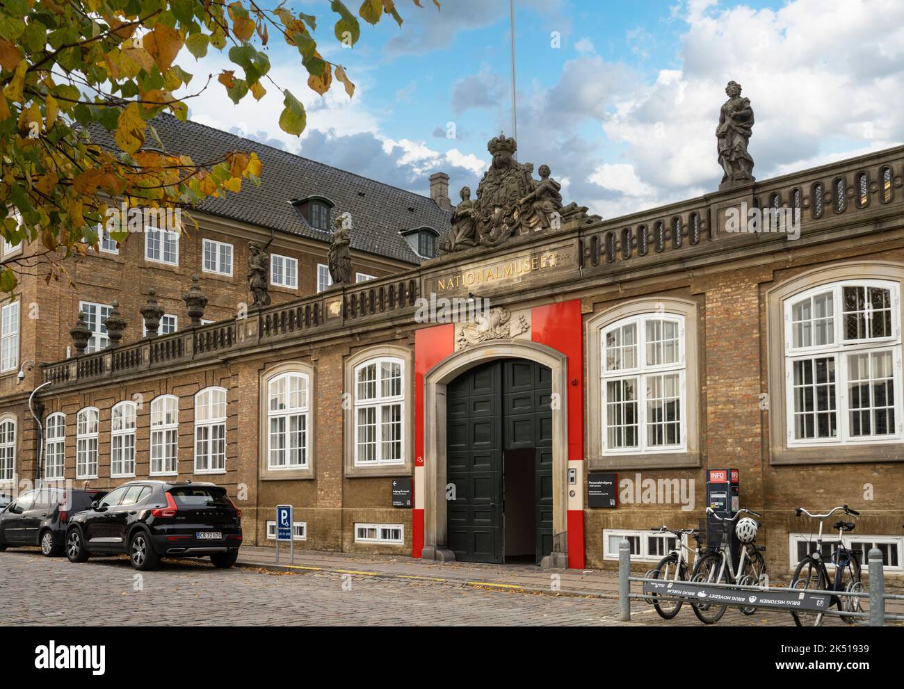 Kopenhagen, Dänemark. Oktober 2022. Die Außenansicht des Nationalmuseumspalastes im Stadtzentrum Stockfoto