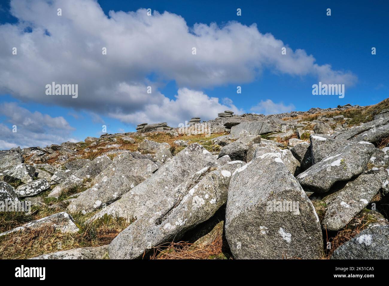 Granitfelsen an der Seite des schroffen Stowes Hill auf Bodmin Moor in Cornwall. Stockfoto