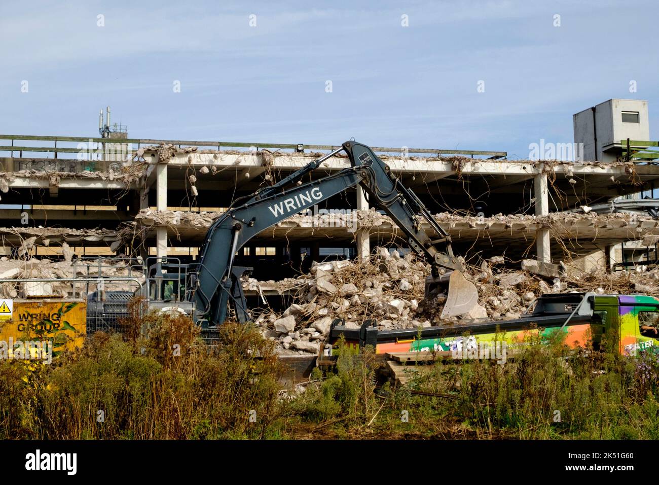 Abriss des mehrstöckigen Autoparks in Avon st in Bath Somerset, Großbritannien. Wrende Kontrakoren. Stockfoto