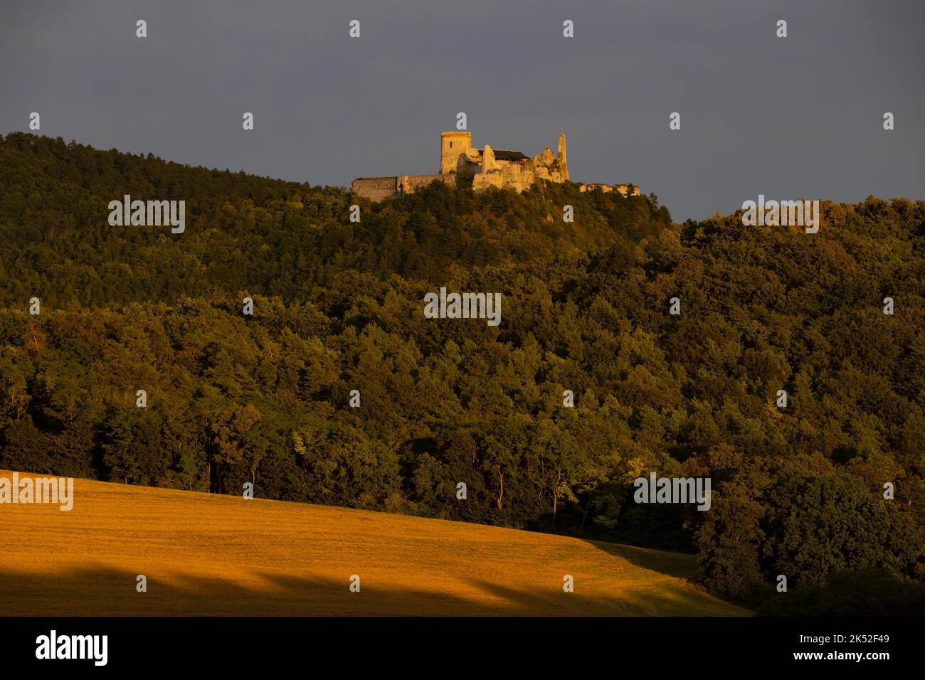 Cachtice Ruinen in der Westslowakei Stockfoto