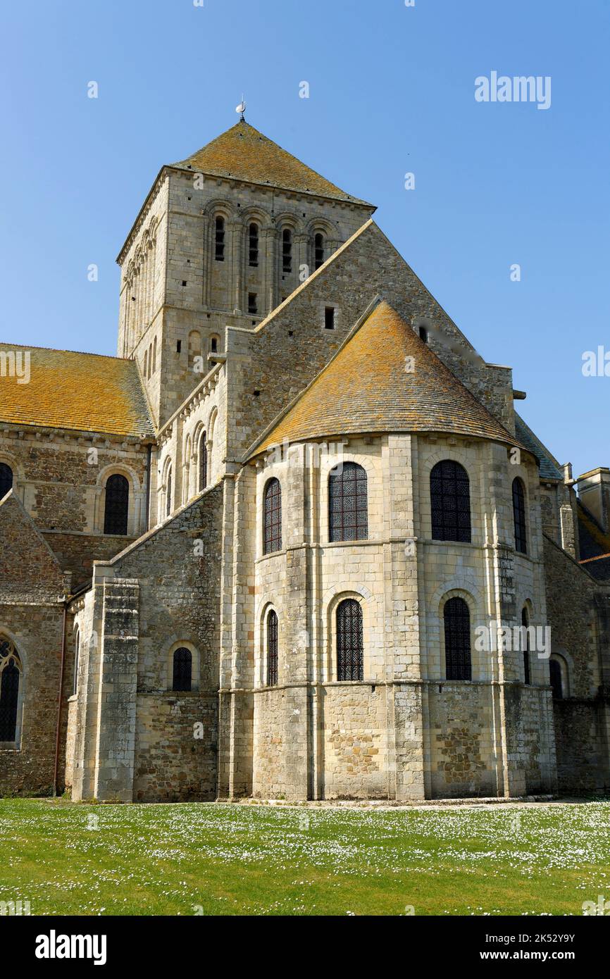 Frankreich, Manche, Halbinsel Cotentin, Lessay, Abtei Sainte Trinite aus dem 11.. Jahrhundert Stockfoto