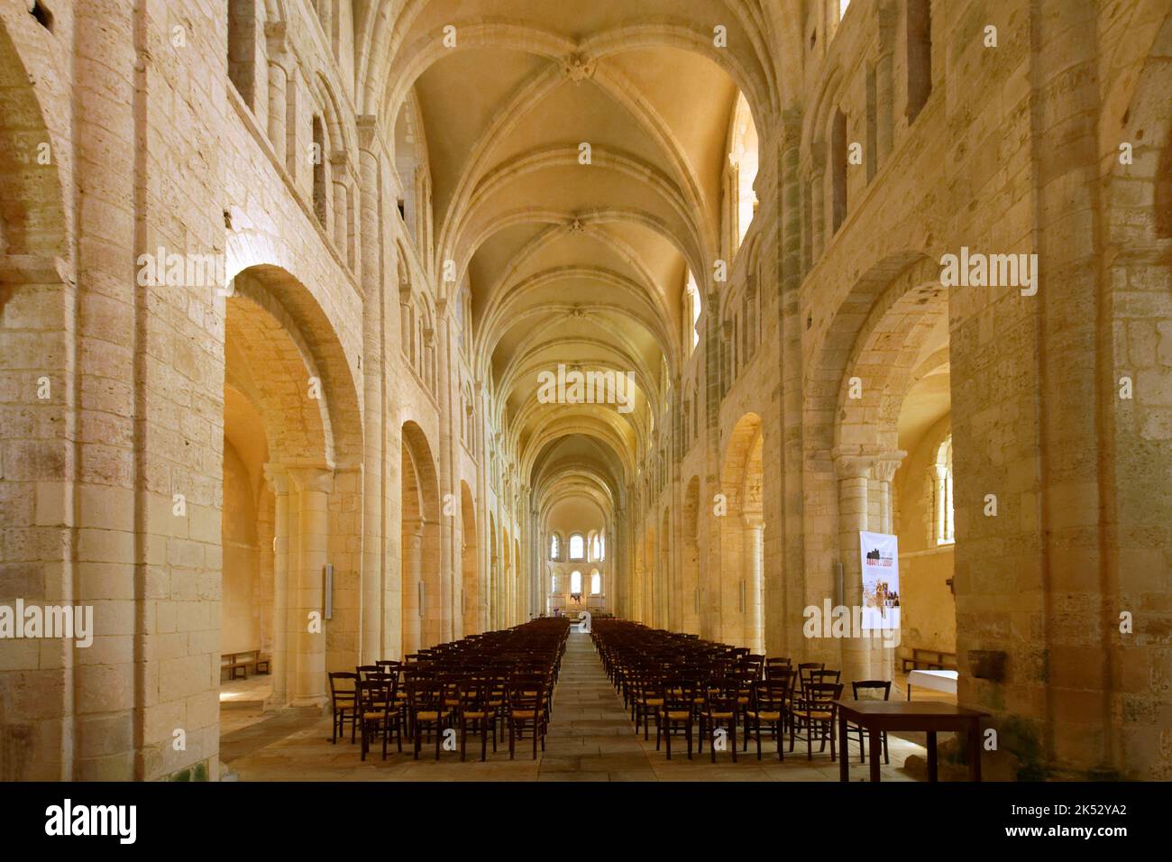 Frankreich, Manche, Halbinsel Cotentin, Lessay, Abtei Sainte Trinite aus dem 11.. Jahrhundert Stockfoto