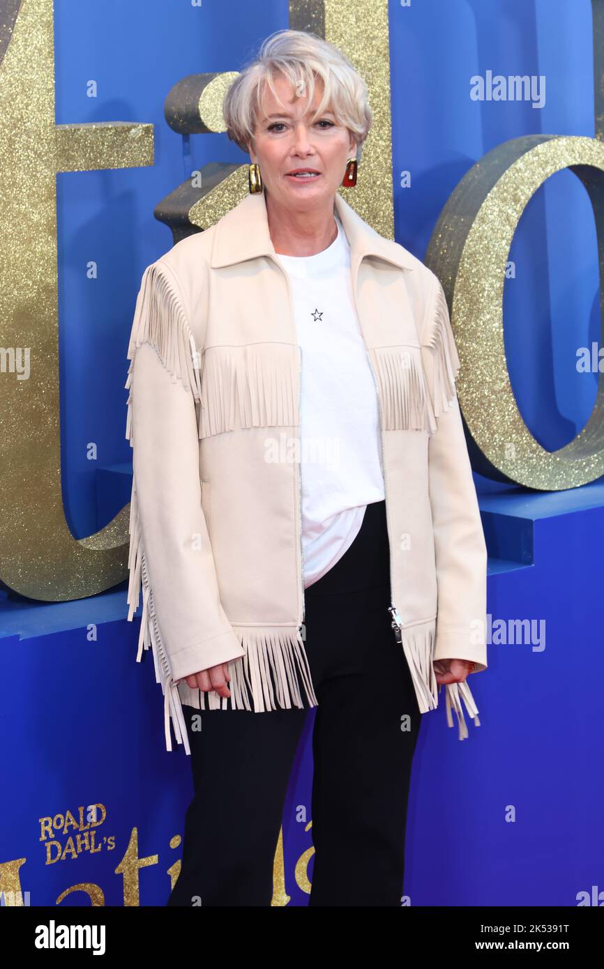 Emma Thompson, Schauspieler und Filmemacher nehmen an der Weltpremiere von Roald Dahls Matilda the Musical Teil, die von Sony Pictures in Kinos in ganz Großbritannien und veröffentlicht wurde Stockfoto