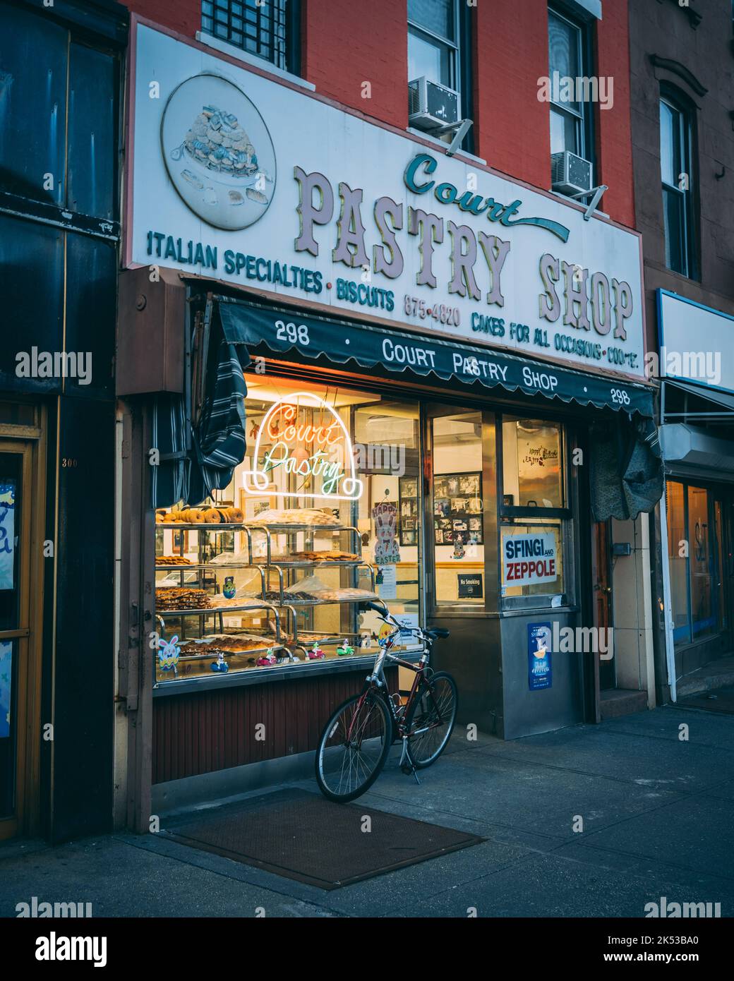 Court Pastry Shop Vintage-Schild, Brooklyn, New York Stockfoto