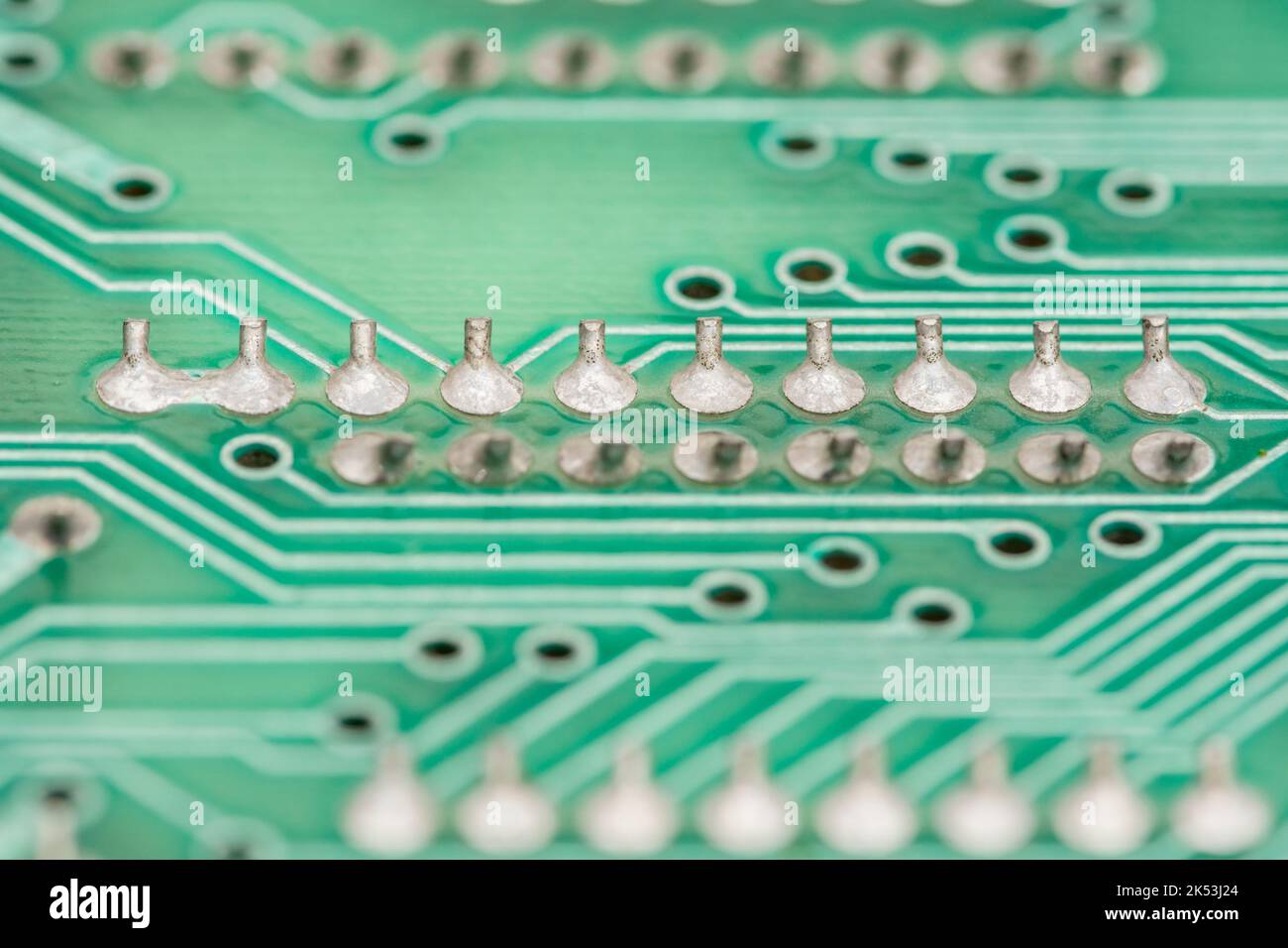 Grüne Platine des 1982 Sinclair ZX Spectrum [Ausgabe zwei 16k]. Für frühe Computer. Heimcomputer, beliebte Elektronik, britische Computer. Stockfoto