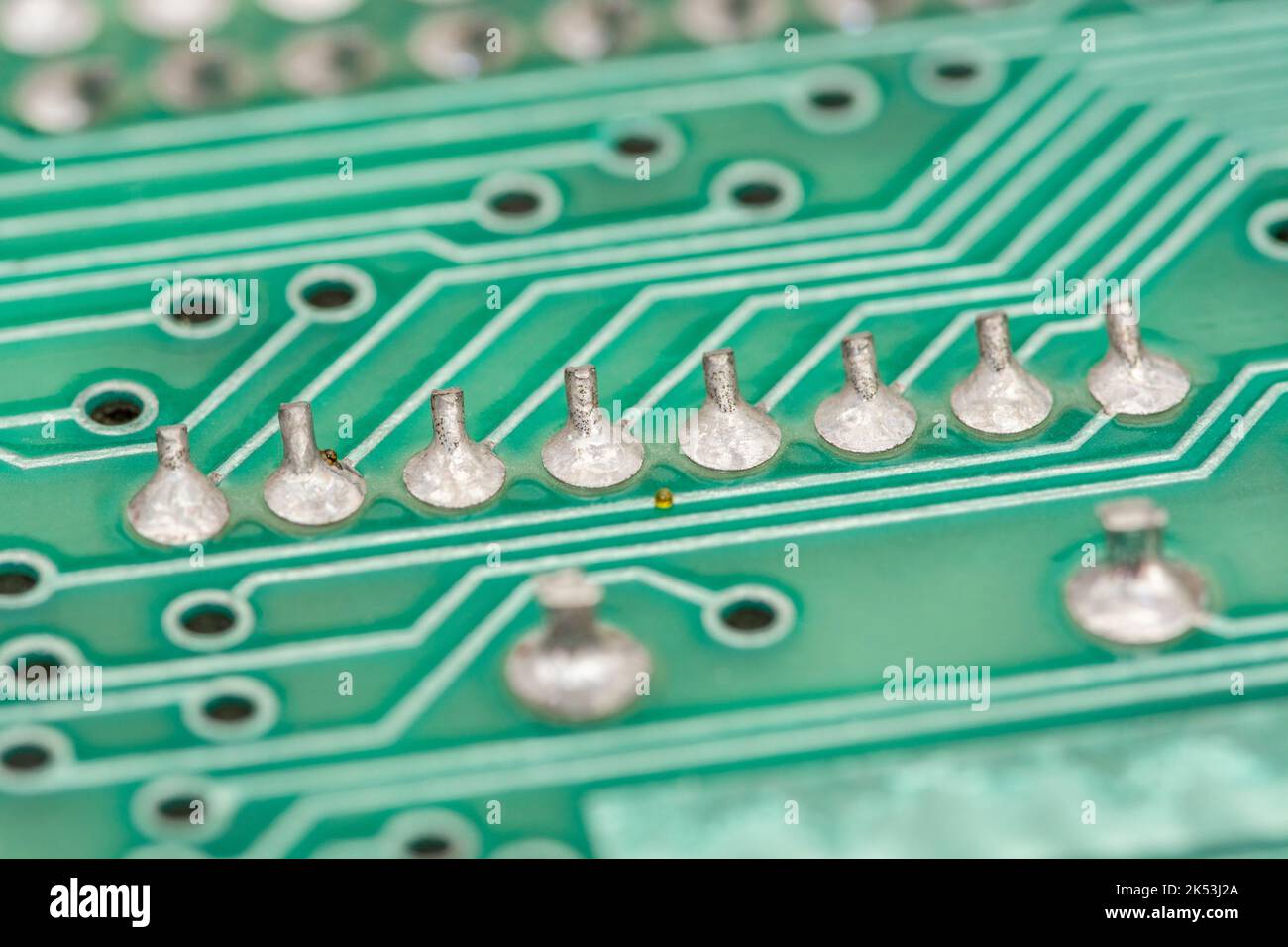 Grüne Platine des 1982 Sinclair ZX Spectrum [Ausgabe zwei 16k]. Für frühe Computer. Heimcomputer, beliebte Elektronik, britische Computer. Stockfoto