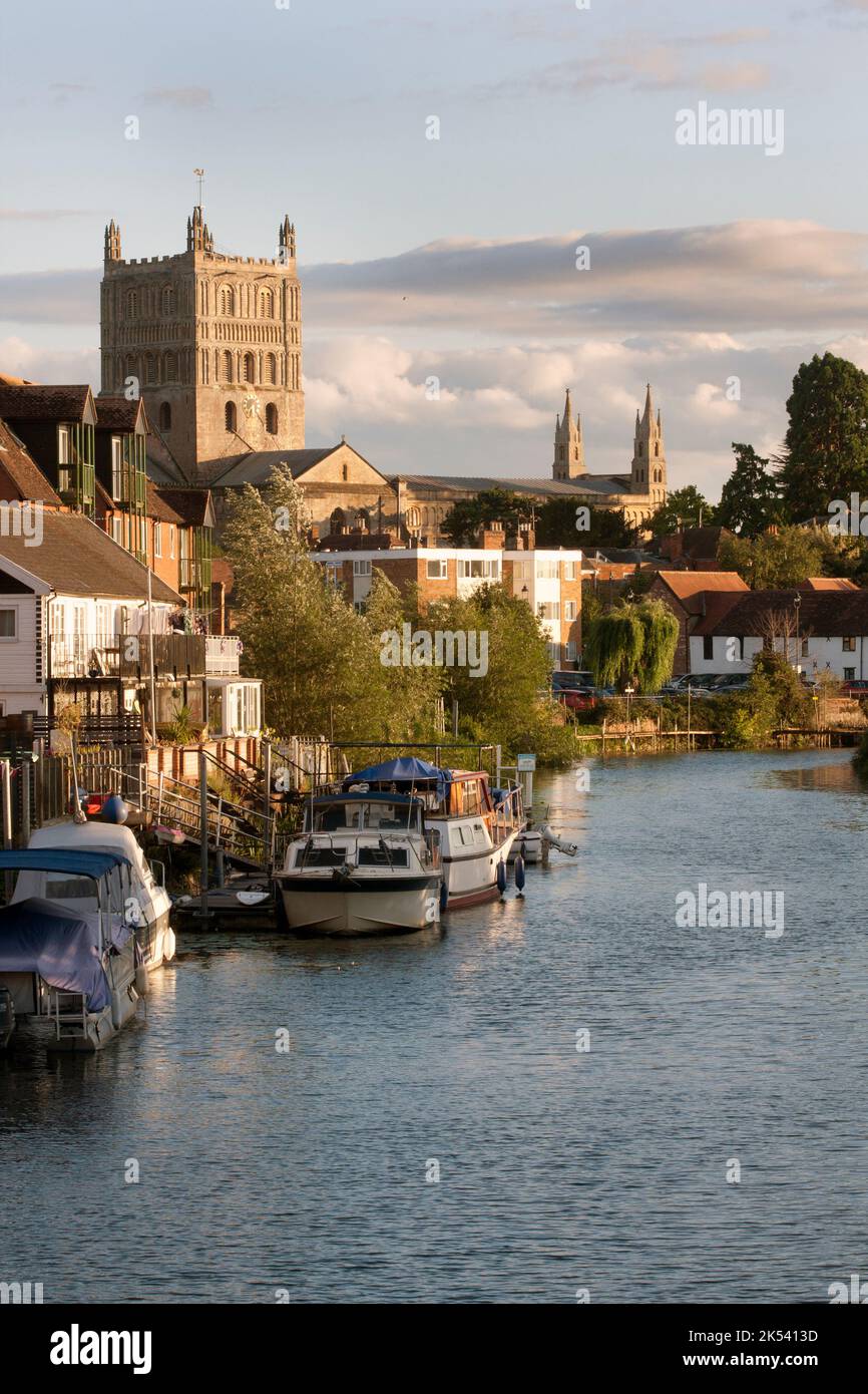 Tewkesbury Abbey & The River Avon, Gloucestershire, England Stockfoto