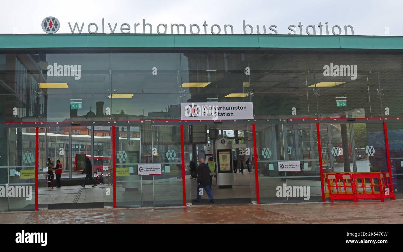Busbahnhof und Verkehrsknotenpunkt Wolverhampton, West Midlands, England, Großbritannien, WV1 1LD Stockfoto