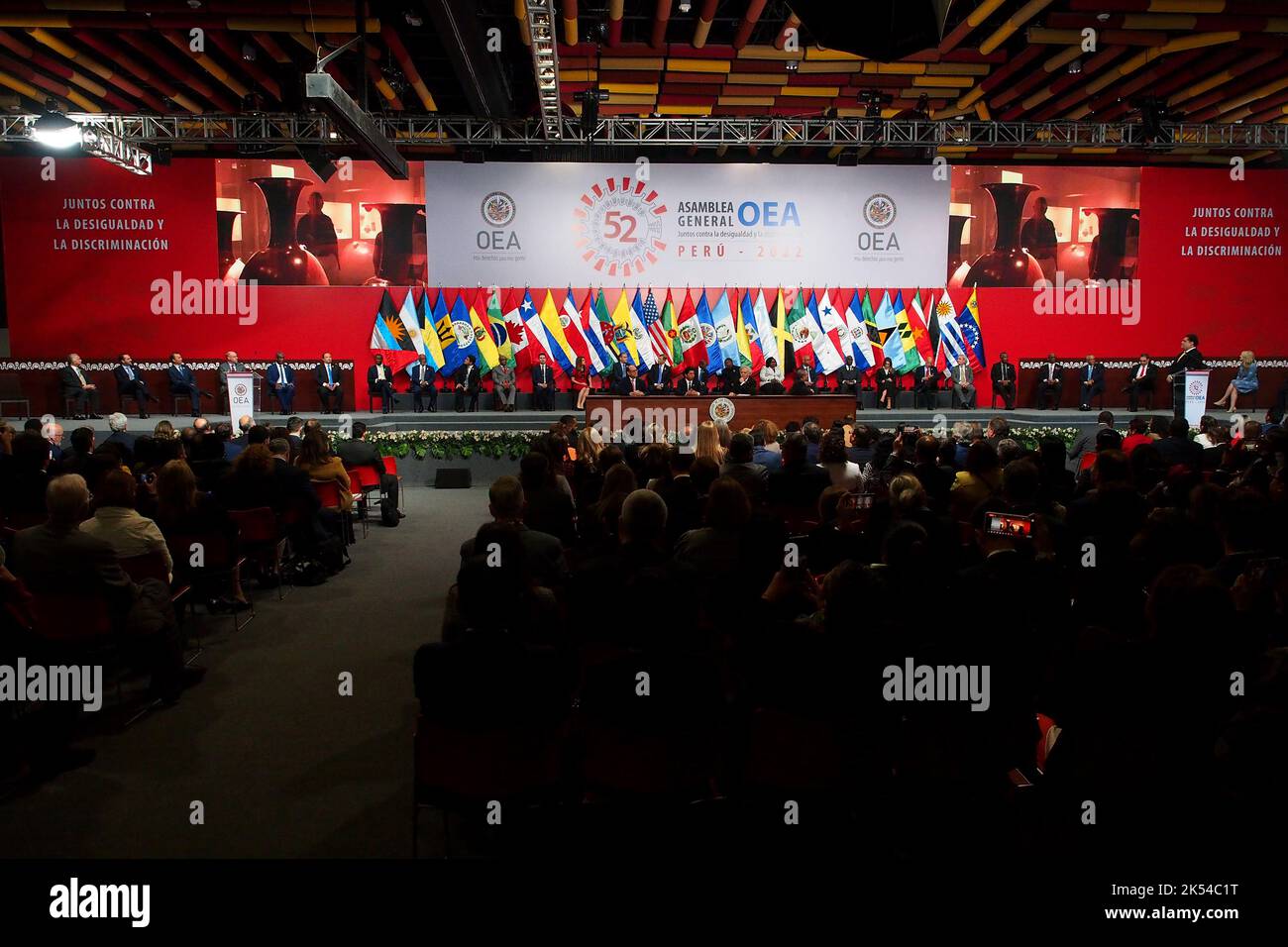 Eröffnungszeremonie der 50.‐zweiten ordentlichen Sitzung der Generalversammlung der Organisation amerikanischer Staaten (OAS), die vom 5. Bis 7. Oktober 2022 im Lima Convention Center (LCC) in Lima, Peru, stattfindet. Stockfoto