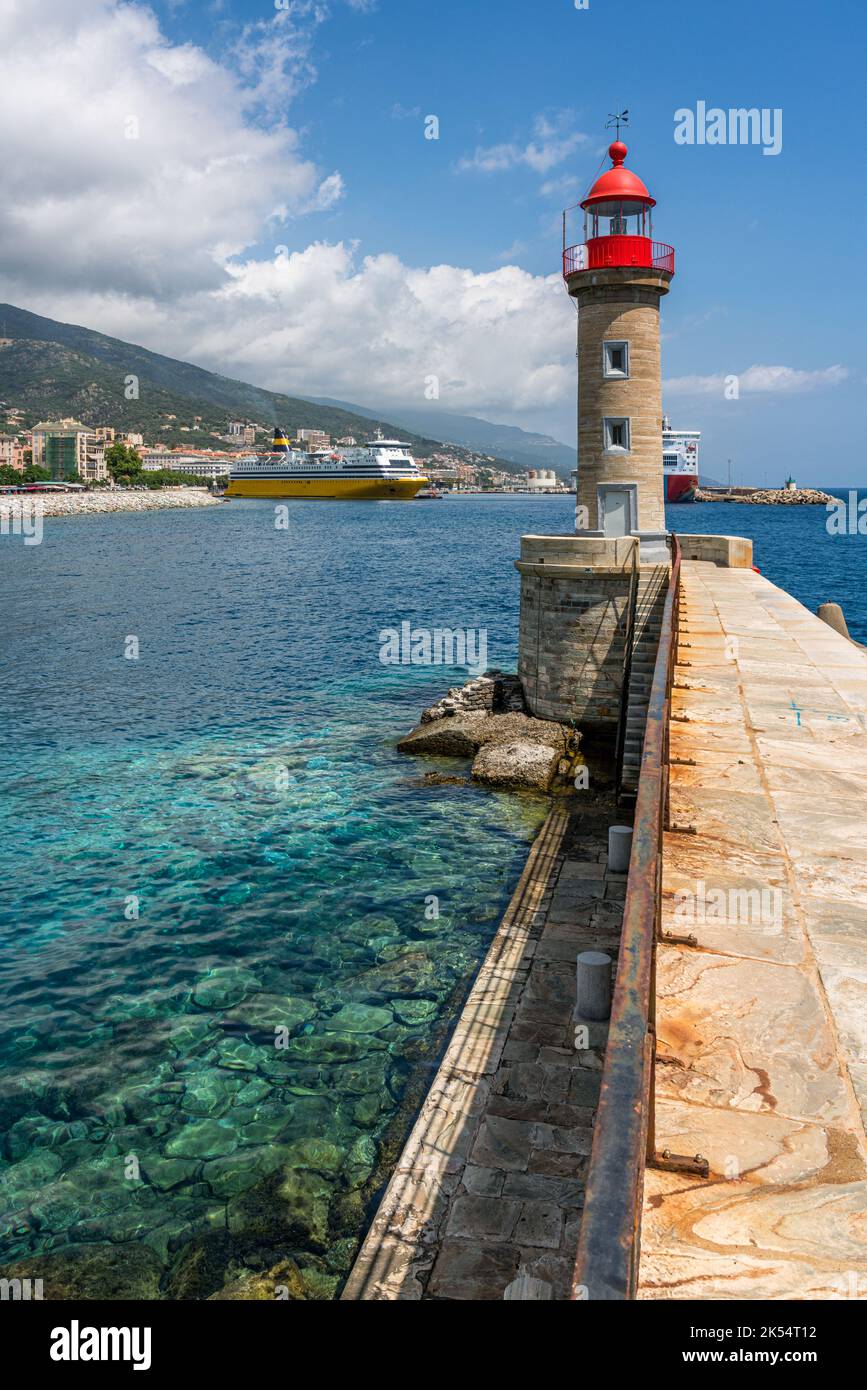 Leuchttürme am Eingang des Hafens von Bastia. Corse, Frankreich. Stockfoto