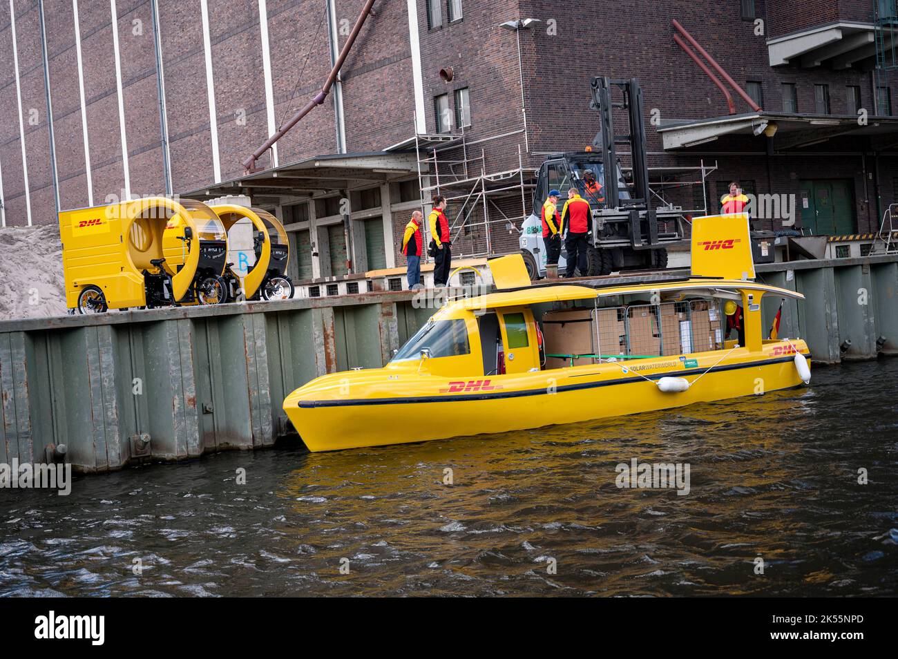 Berlin Deutschland 06 Oktober 2022 Ein Solarschiff Der Deutschen 