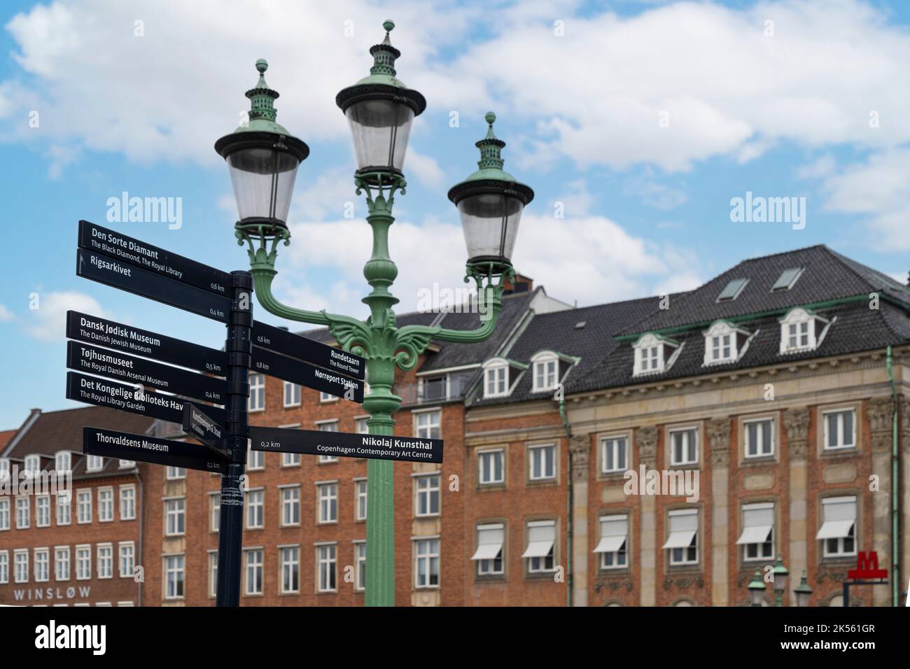 Kopenhagen, Dänemark. Oktober 2022. Schilder mit touristischen Informationen auf den Straßen des Stadtzentrums Stockfoto