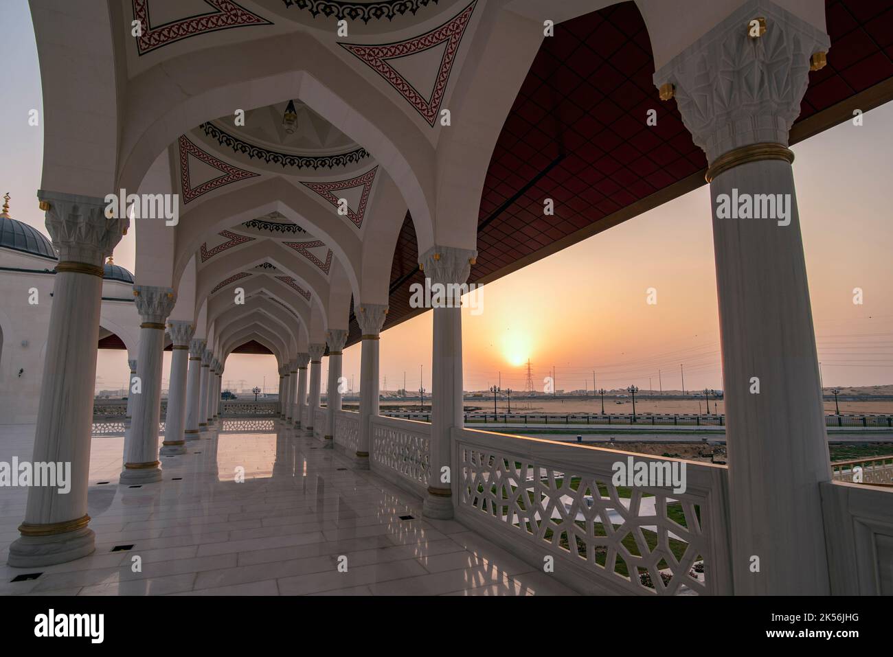 Wunderschöne Aussicht auf die große Moschee von Sharjah Stockfoto