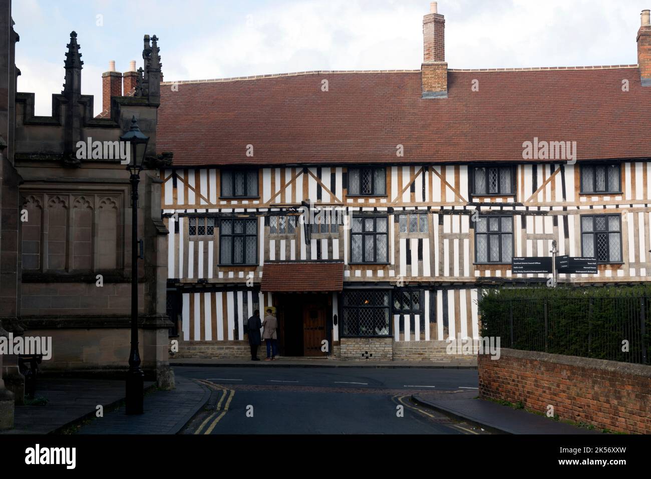 Hotel Indigo von der Chapel Lane aus gesehen, Stratford-upon-Avon, Warwickshire, Großbritannien Stockfoto