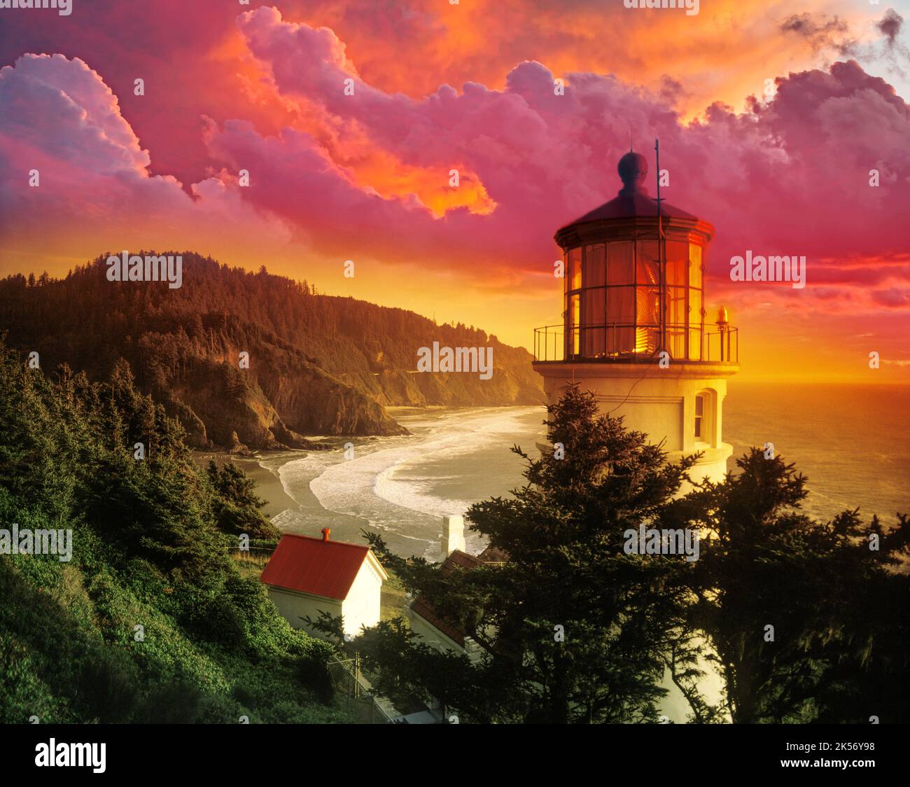 HACETA KOPF LEUCHTTURM TEUFEL ELLBOGEN STATE PARK FLORENCE OREGON USA Stockfoto