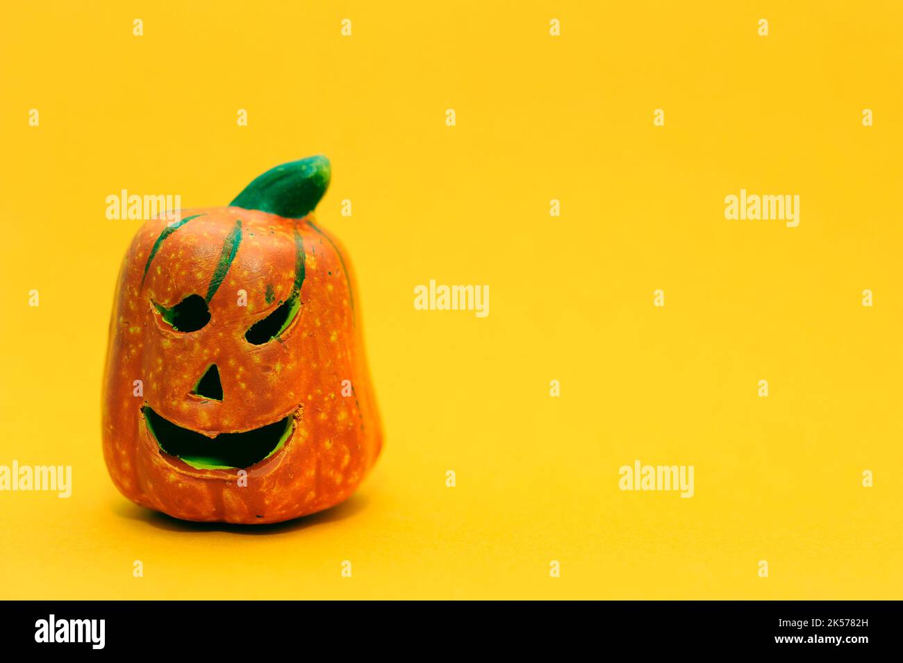 Halloween-Konzept mit Jack o Laterne und Kopierraum Stockfoto