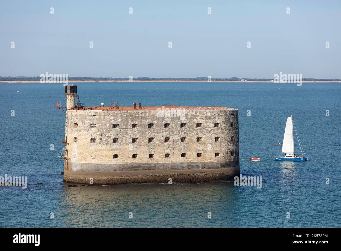 Frankreich, Charente Maritime, Fort Boyard (Luftbild) Stockfoto