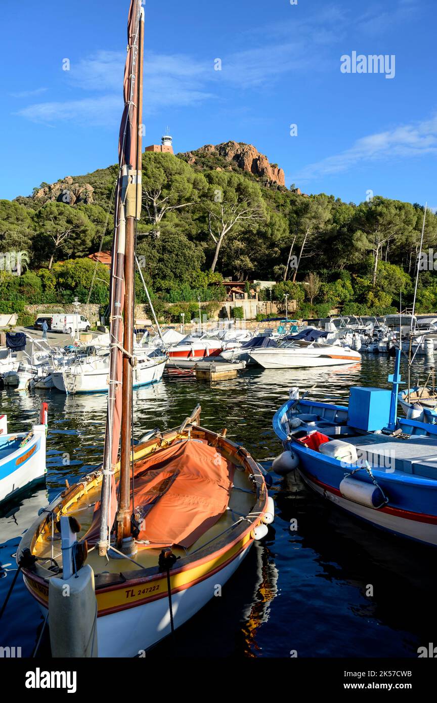 Frankreich, Region Provence alpes Cote d'Azur, Departement Var, Region Esterel Cote d'Azur, Hafen Poussai Stockfoto