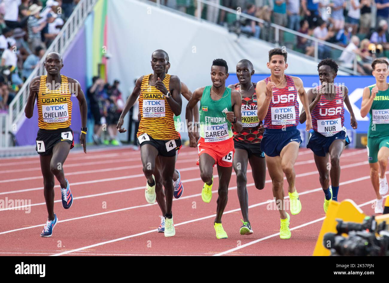 Oscar Chelimo, Joshua Cheptegei, Selemon Barega und Grant Fisher, die bei den 5000m Läufen der Männer bei den Leichtathletik-Weltmeisterschaften, Hayward Fiel, gegeneinander antreten Stockfoto