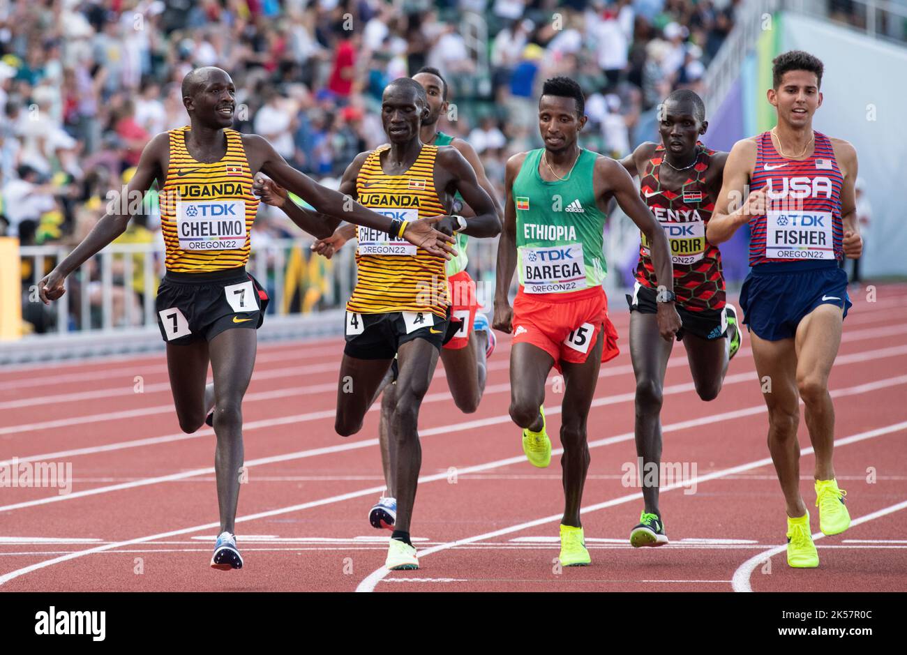 Oscar Chelimo, Joshua Cheptegei, Selemon Barega und Grant Fisher, die bei den 5000m Läufen der Männer bei den Leichtathletik-Weltmeisterschaften, Hayward Fiel, gegeneinander antreten Stockfoto