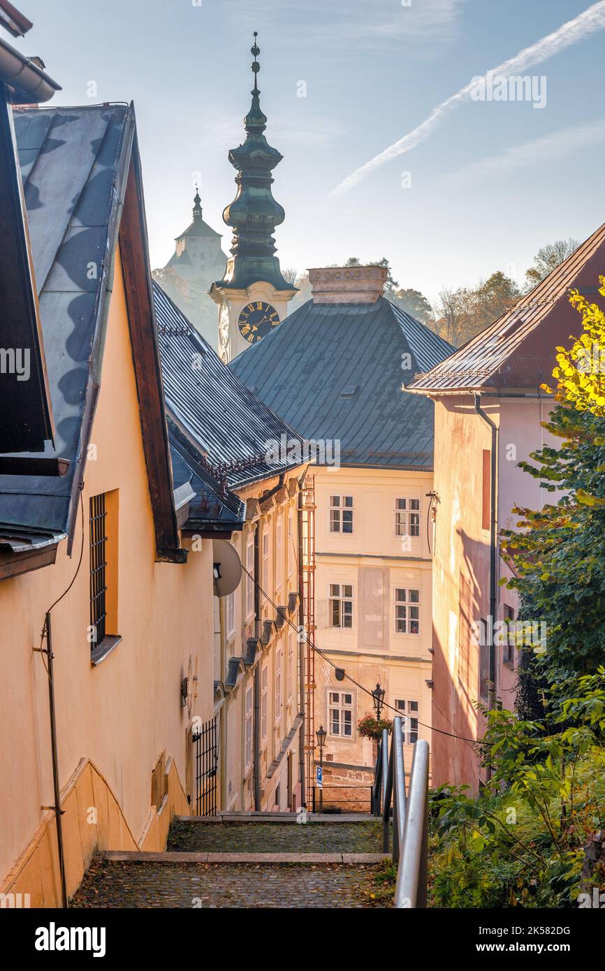 Treppe im historischen Zentrum von Banska Stiavnica, Slowakei, Europa. Stockfoto