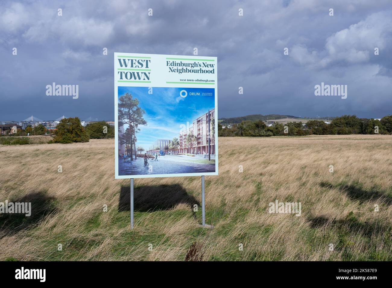 West Town Edinburgh Entwicklungsschild auf einem 205 Hektar großen Grundstück neben Ingliston Park and Ride und Edinburgh Airport - Edinburgh, Schottland, Großbritannien Stockfoto