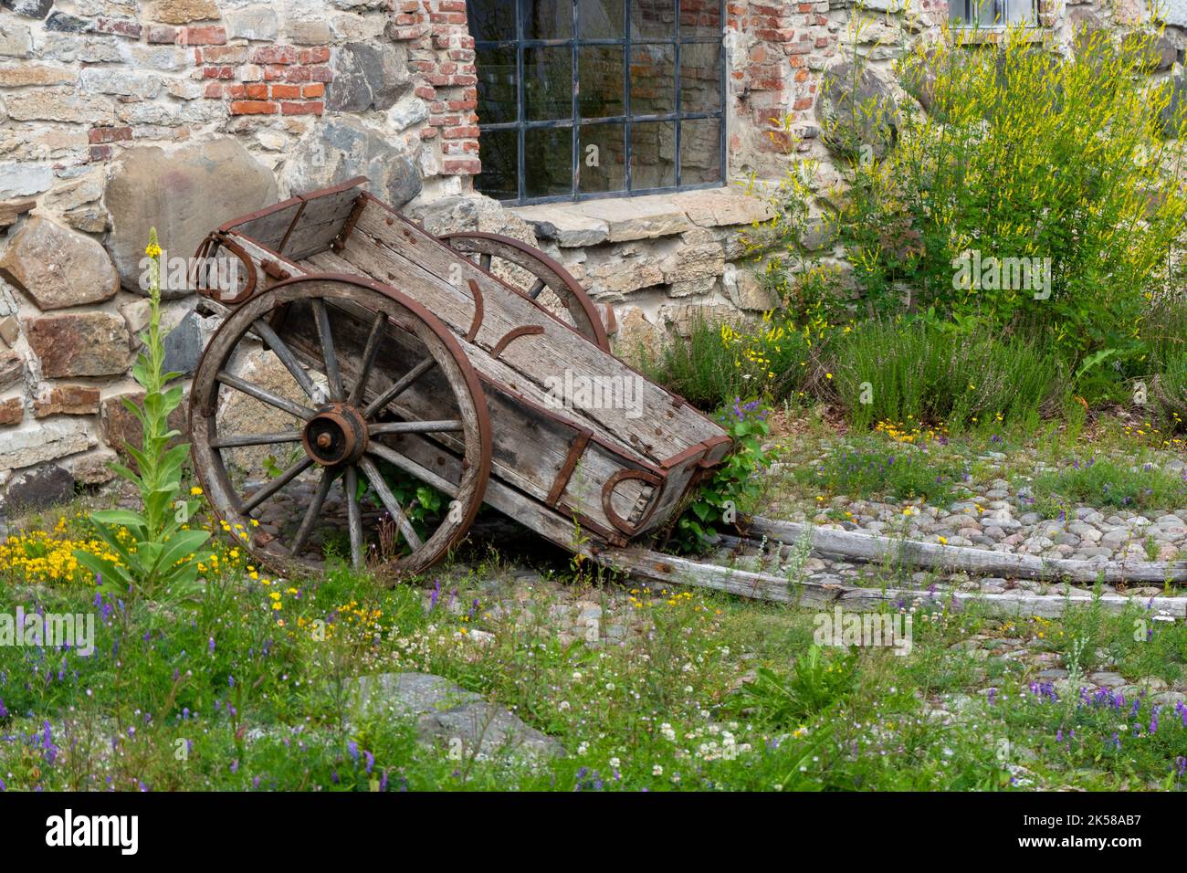 Alte Kutsche im Museum in Hamar, Norwegen Stockfoto