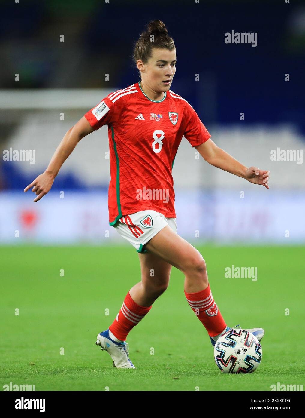 Angharad James aus Wales während des FIFA-WM-Play-off-Spiels der Frauen im Cardiff City Stadium, Wales. Bilddatum: Donnerstag, 6. Oktober 2022. Stockfoto